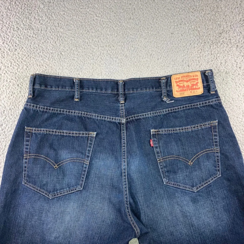Levi 569 Loose Straight Denim Shorts Mens 40 Blue Jorts Skater Y2K Baggy Casual